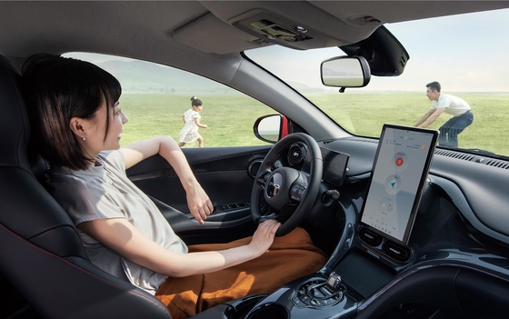BYD e2 компактный чисто электрический седан имеет дальность 405 километров