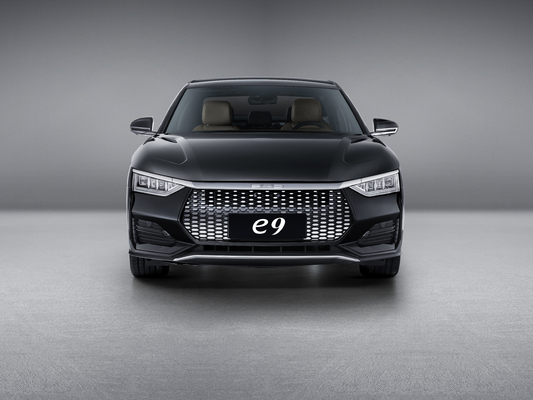 BYD e9 чисто электрический высокопроизводительный бизнес-автомобиль с дальностью 506 км