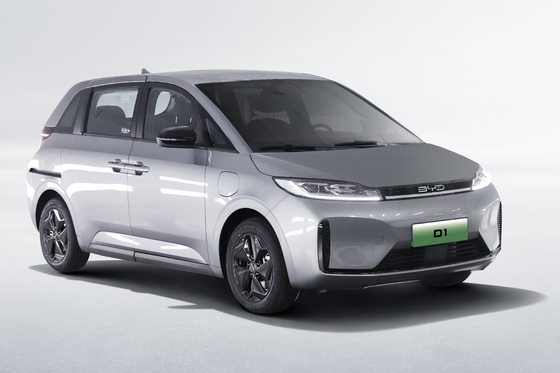 BYD Pure Electric Taxi D1 имеет дальность 418 км и электрические раздвижные двери