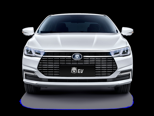 Чисто электрическое такси BYD Qin EV имеет дальность 450 км и двойной цвет корпуса